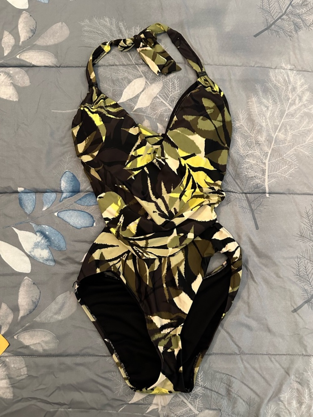 NWTS Bar III Olive, Black & Cream Leaf-Print Cowl neck One-Piece Swimsuit Sz S